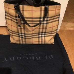 Burberry plaid tote